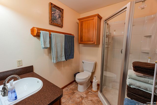 1792 SD 52300, Rocksprings, TX 78880