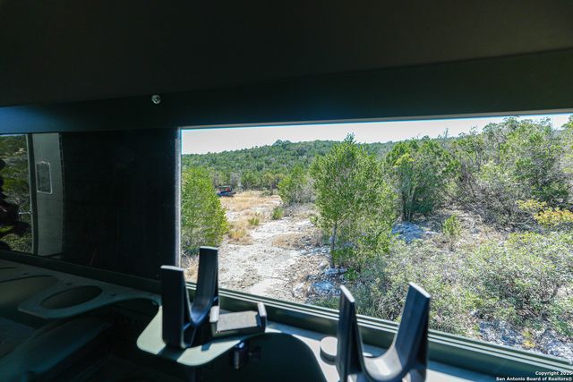 1792 SD 52300, Rocksprings, TX 78880