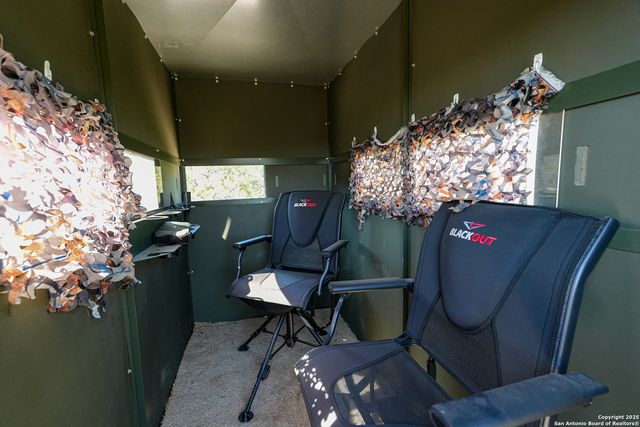 1792 SD 52300, Rocksprings, TX 78880