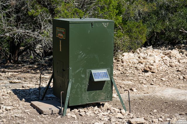 1792 SD 52300, Rocksprings, TX 78880