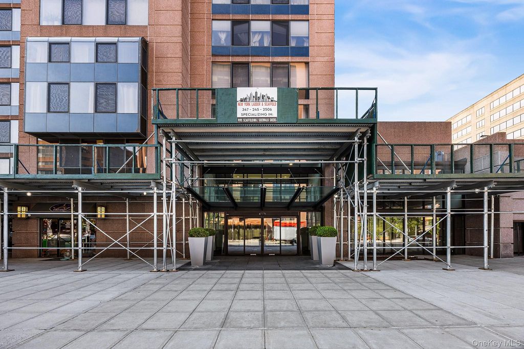4 Martine Avenue 120, White Plains, NY 10606 — exterior