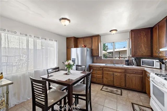 121 E Escalones, San Clemente, CA 92672