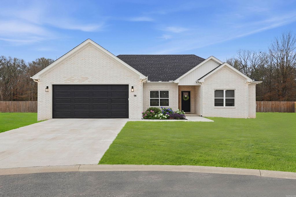 14 Songbird Cove, Greenbrier, AR 72058