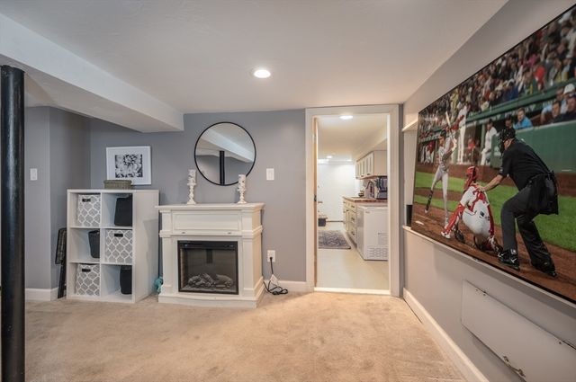 55 Clapp, Abington, MA 02351