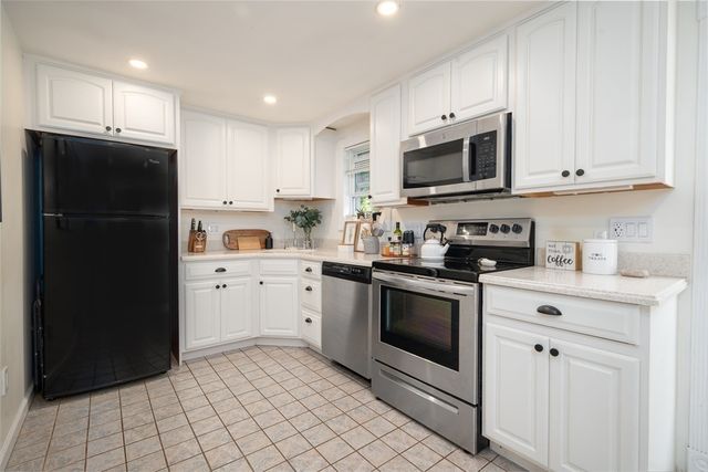 55 Clapp, Abington, MA 02351