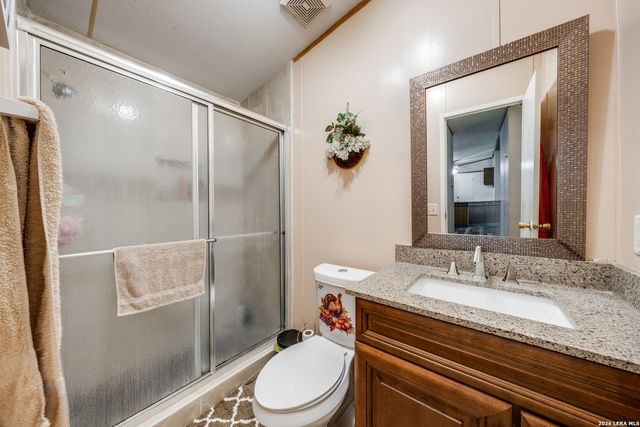 12758 FM 1346, St Hedwig, TX 78152
