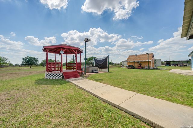 12758 FM 1346, St Hedwig, TX 78152