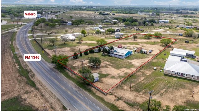 12758 FM 1346, St Hedwig, TX 78152