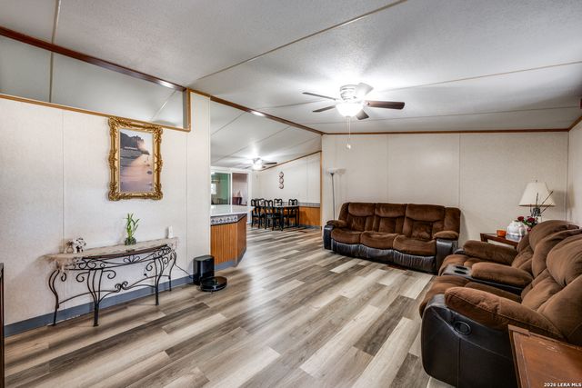 12758 FM 1346, St Hedwig, TX 78152