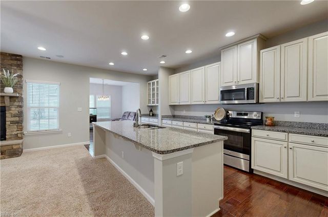 120 Boxwood LN, Smithfield, VA 23430