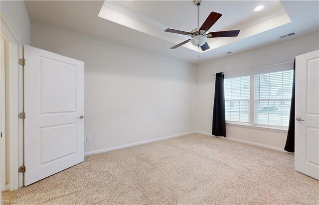 120 Boxwood LN, Smithfield, VA 23430