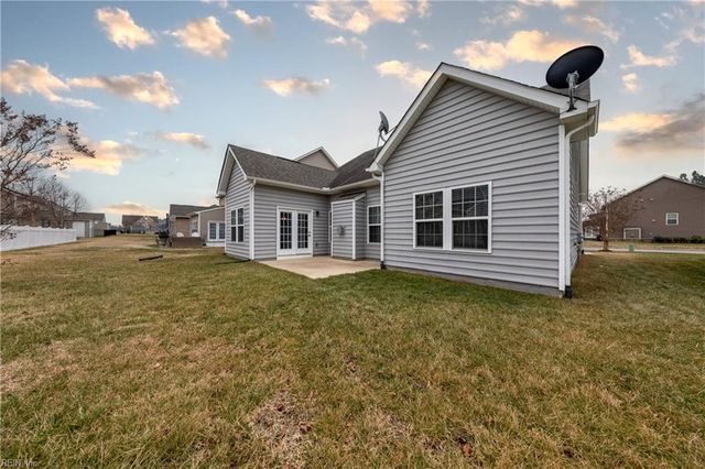 120 Boxwood LN, Smithfield, VA 23430