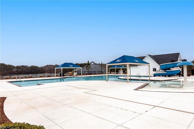 120 Boxwood LN, Smithfield, VA 23430