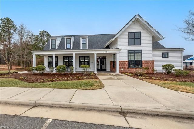 120 Boxwood LN, Smithfield, VA 23430