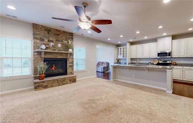 120 Boxwood LN, Smithfield, VA 23430