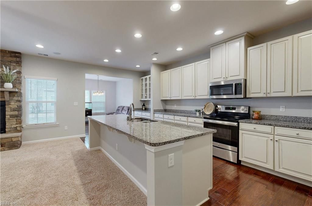 120 Boxwood LN, Smithfield, VA 23430