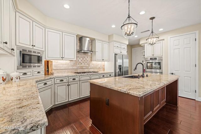 4619 Rio Bravo Court, Moorpark, CA 93021