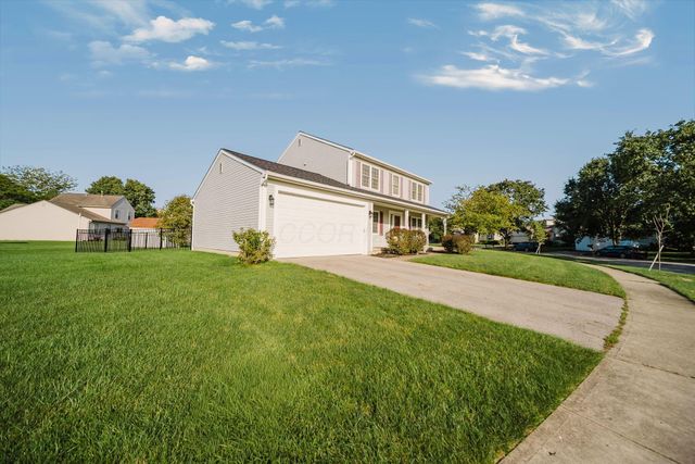 106 Wyckshire Drive, Pataskala, OH 43062