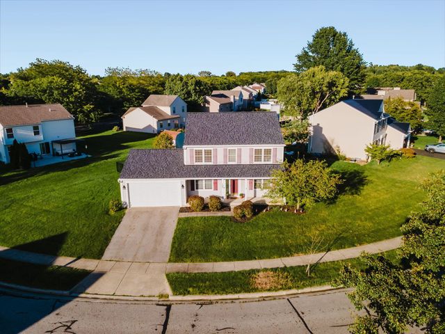 106 Wyckshire Drive, Pataskala, OH 43062