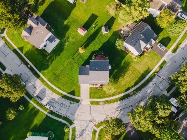 106 Wyckshire Drive, Pataskala, OH 43062