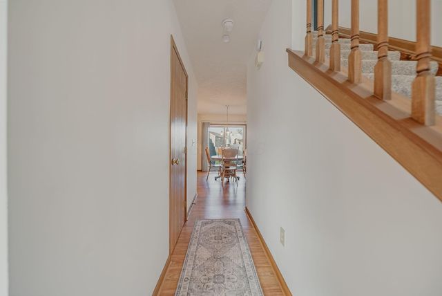 106 Wyckshire Drive, Pataskala, OH 43062