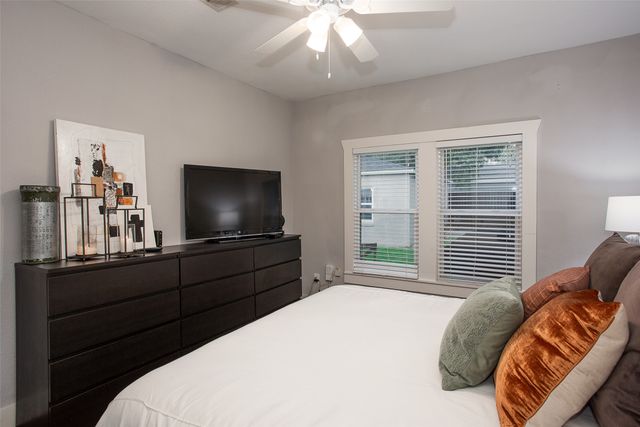 4826 Pershing Avenue, Fort Worth, TX 76107