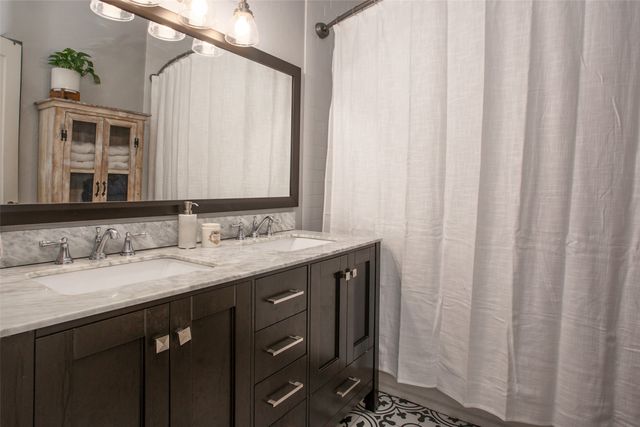 4826 Pershing Avenue, Fort Worth, TX 76107