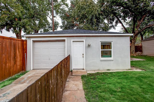 4826 Pershing Avenue, Fort Worth, TX 76107