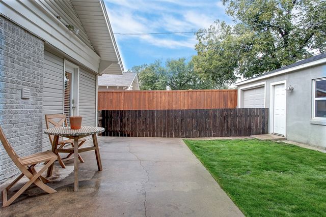 4826 Pershing Avenue, Fort Worth, TX 76107