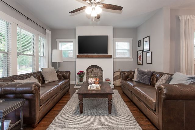 4826 Pershing Avenue, Fort Worth, TX 76107