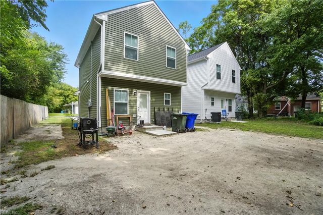 112 North 11th ST, Suffolk, VA 23434