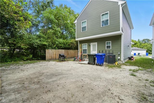 112 North 11th ST, Suffolk, VA 23434