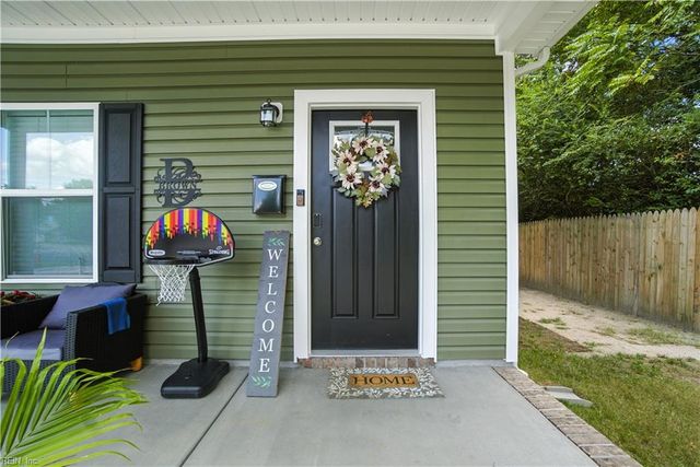 112 North 11th ST, Suffolk, VA 23434