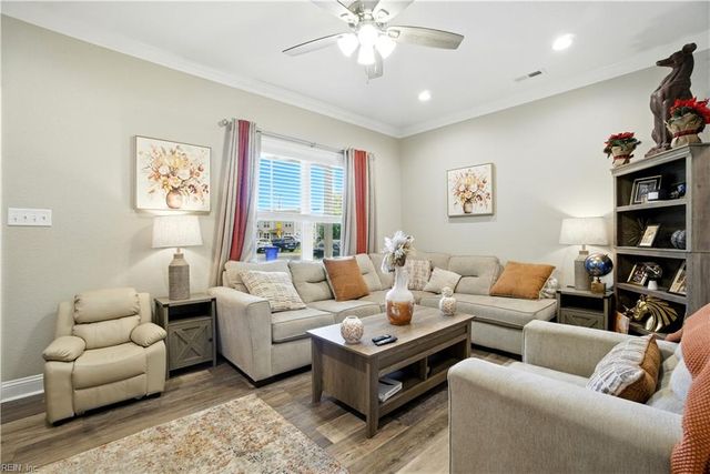 112 North 11th ST, Suffolk, VA 23434