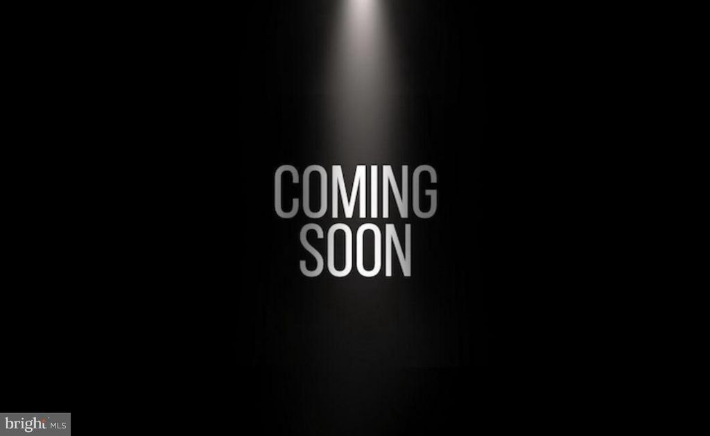 10302 STEAMBOAT LANDING LN, Burke, VA 22015