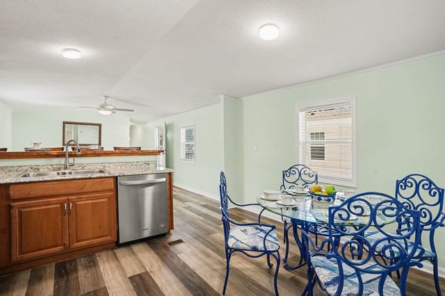 527 Key Largo Ave., Murrells Inlet, SC 29576