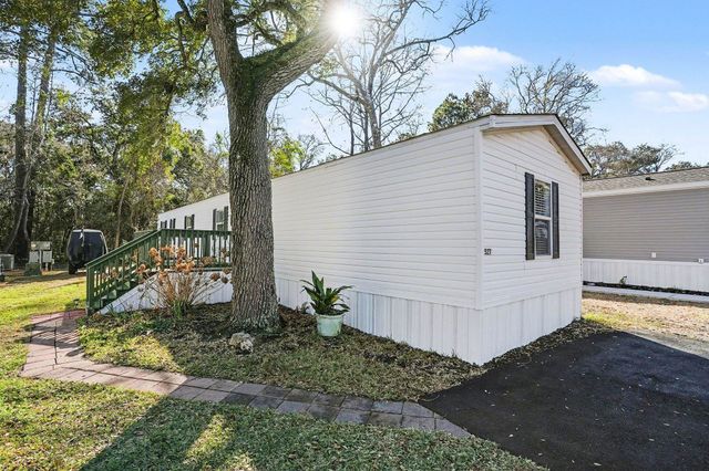 527 Key Largo Ave., Murrells Inlet, SC 29576