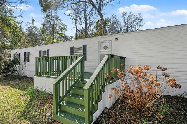 527 Key Largo Ave., Murrells Inlet, SC 29576