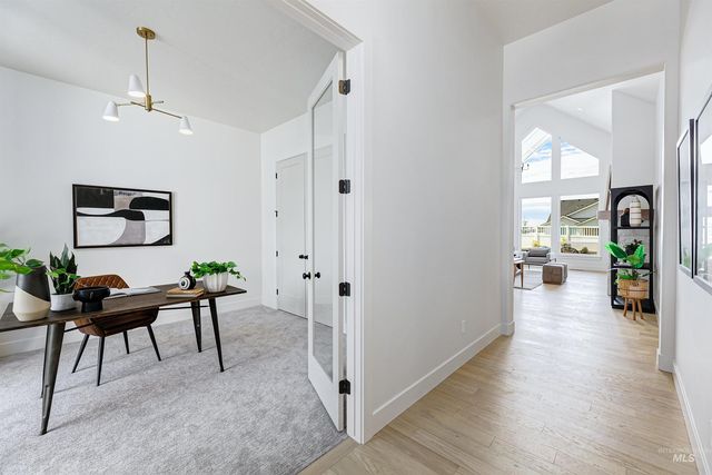 6954 Saddle Bred Way, Star, ID 83669