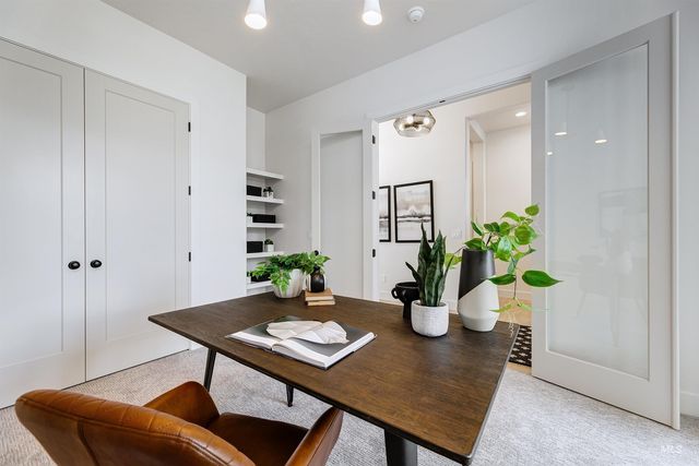 6954 Saddle Bred Way, Star, ID 83669