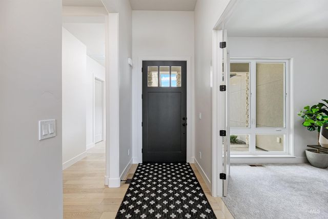 6954 Saddle Bred Way, Star, ID 83669