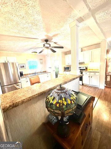 350 KITTY HAWK Lane, Clarkesville, GA 30523