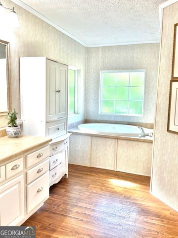 350 KITTY HAWK Lane, Clarkesville, GA 30523