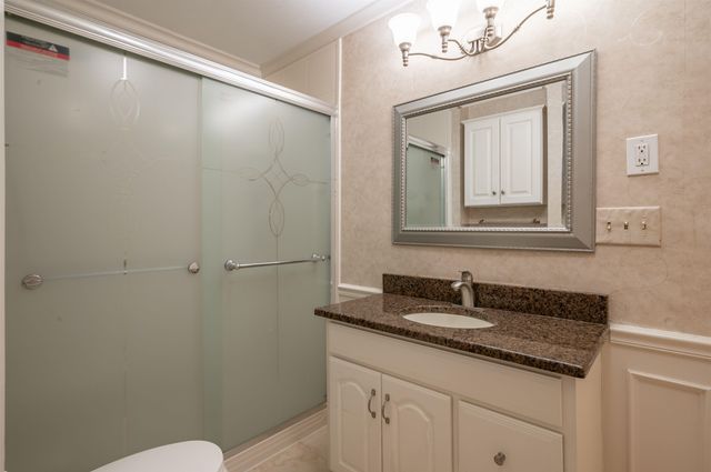 33 Spit Brook Road A2, Nashua, NH 03060