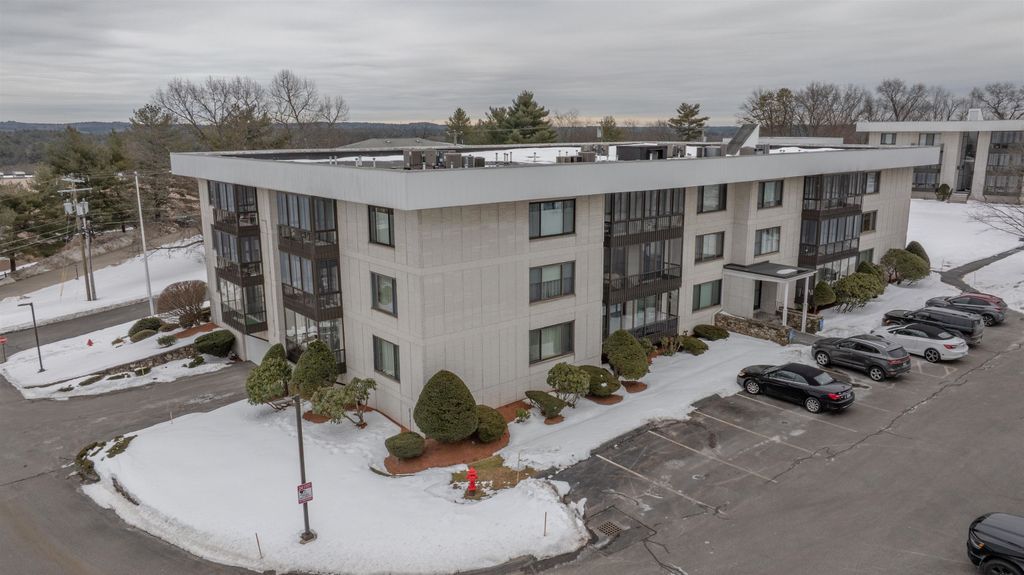 33 Spit Brook Road A2, Nashua, NH 03060