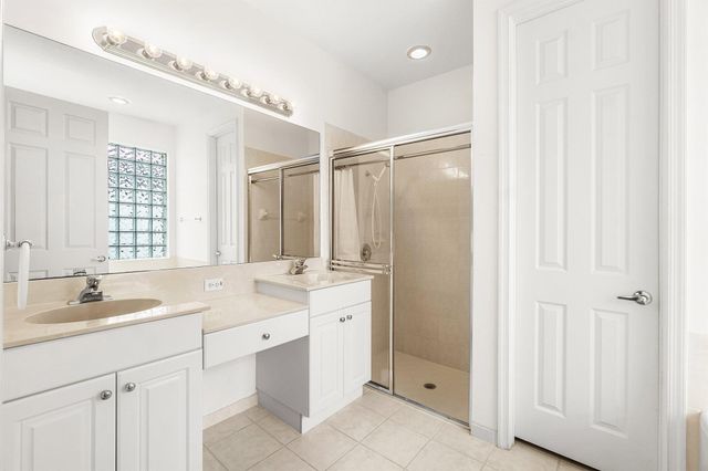 8034 Bellafiore Way, Boynton Beach, FL 33472