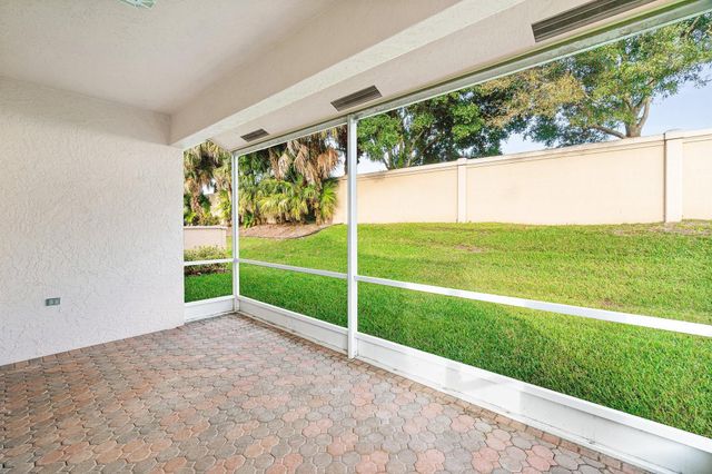8034 Bellafiore Way, Boynton Beach, FL 33472