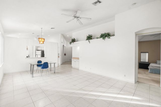 8034 Bellafiore Way, Boynton Beach, FL 33472