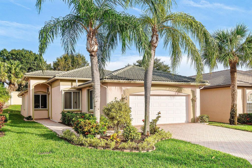 8034 Bellafiore Way, Boynton Beach, FL 33472