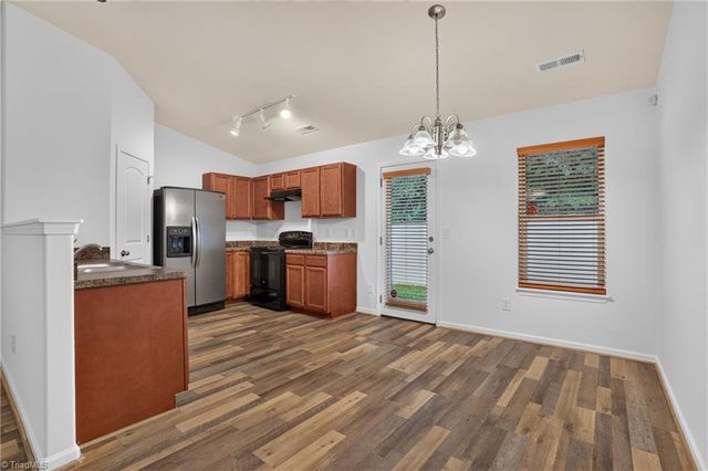 3034 Desmond Woods Drive, Greensboro, NC 27405
